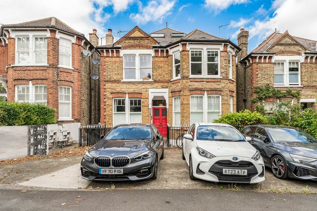 Palace Road, London, SW2 3 bed apartment for sale
