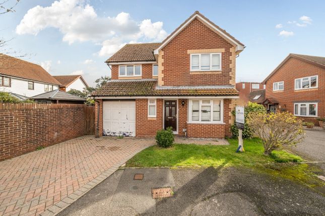 Audret Close, Hampshire PO16 4 bed detached house for sale