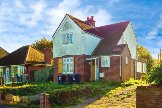 3 bed detached house