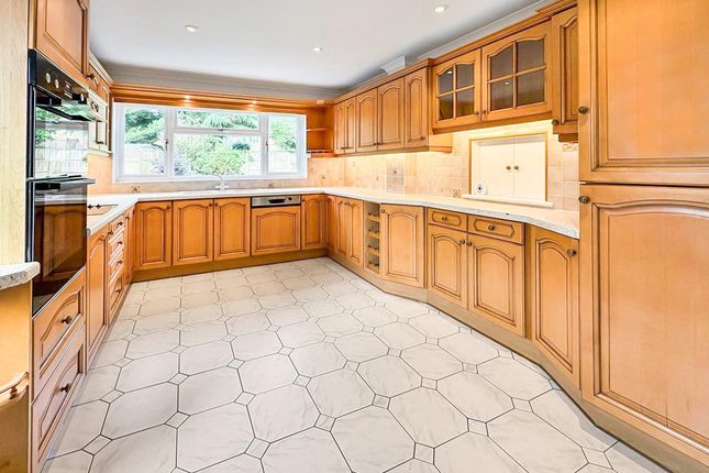 Kendale, Hemel Hempstead, HP3 5 bed detached house for sale