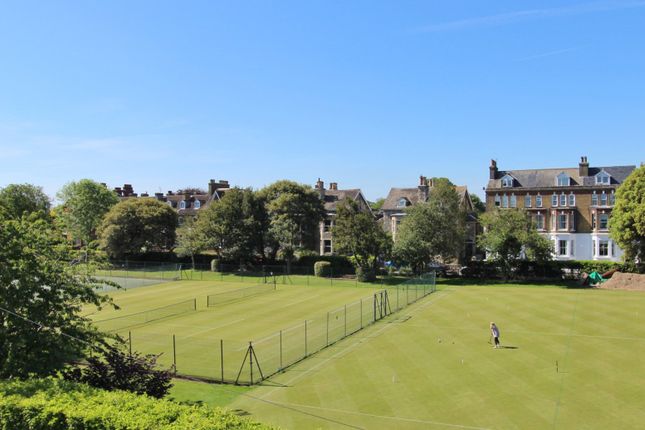 Archery Square, Walmer, Deal, Kent, CT14 3 bed terraced house for sale