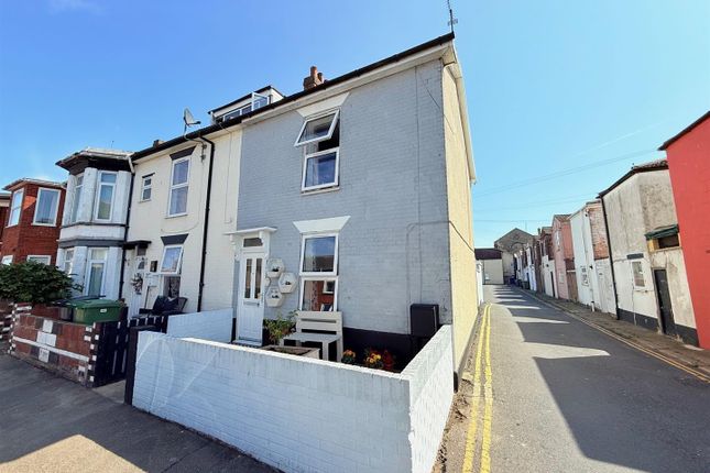 Russell Road, Great Yarmouth 3 bed end of terrace house for sale