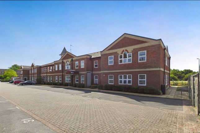 Clerewater Place, Thatcham... 2 bed apartment for sale