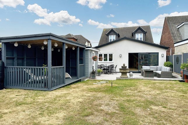 Mill Road, Billericay CM11 3 bed chalet for sale