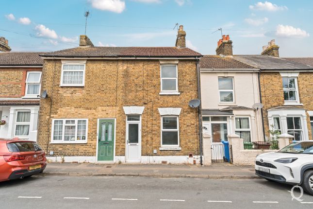 Ufton Lane, Sittingbourne, Kent, ME10 3 bed terraced house for sale