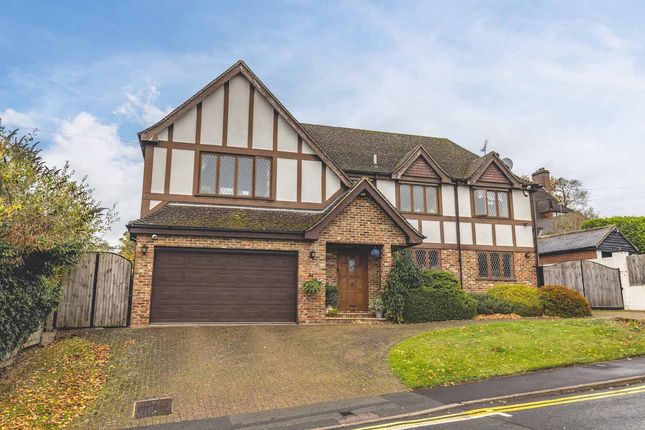 South Park Crescent, Gerrards Cross SL9 4 bed detached house for sale
