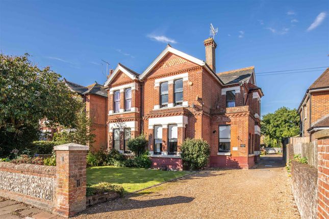 11 Downview Road, Worthing 1 bed flat for sale