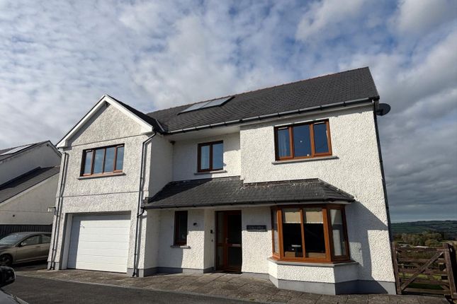Llanllwni, Pencader, SA39 4 bed detached house for sale
