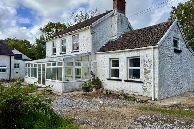 Golden Grove, Carmarthen 3 bed detached house for sale