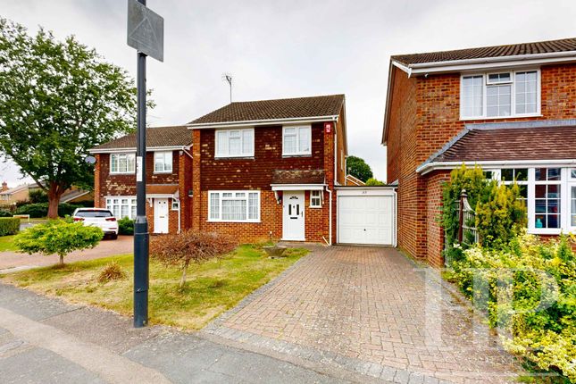 3 bedroom link detached house for sale