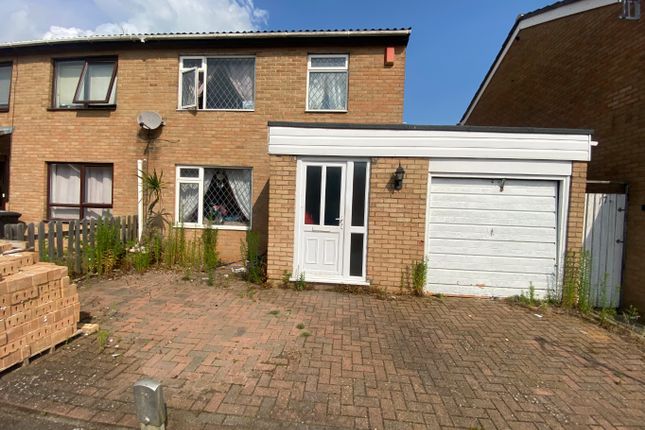 Newstead Close, Ecton Brook, NN3 5EE 3 bed semi