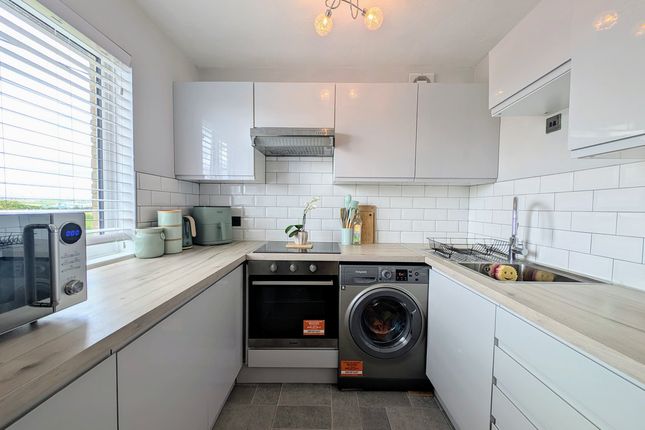 2 bedroom maisonette for sale