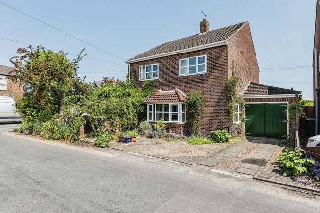 4 bed detached house