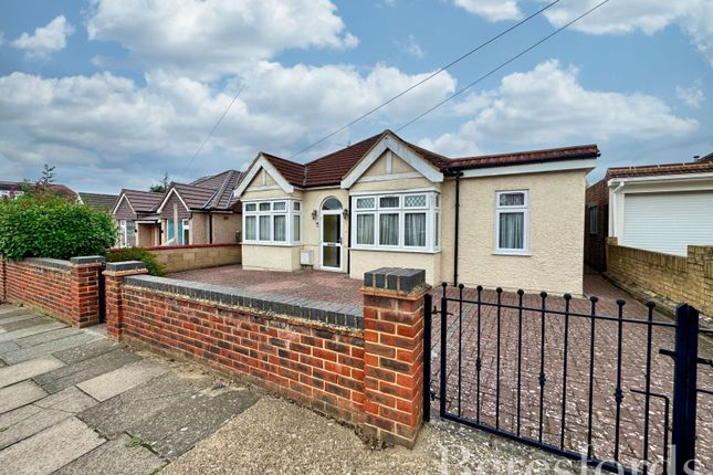 Stanley Road, Hornchurch, RM12 2 bed bungalow for sale