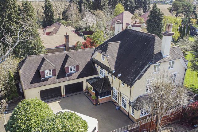 6 bedroom detached house for sale