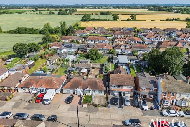 Nelson Road, South Ockendon 2 bed bungalow for sale