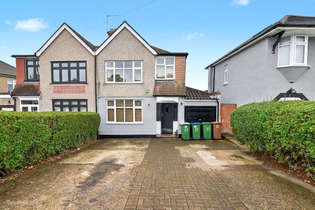 King Harolds Way, Bexleyheath, Kent, DA7 3 bed semi