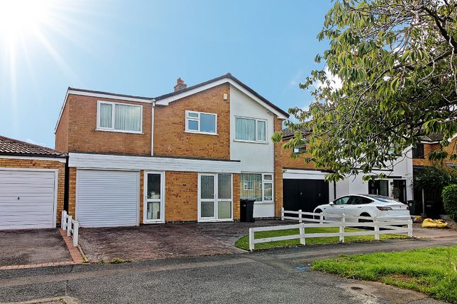 St. James Close, Oadby 5 bed detached house for sale