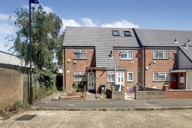 Clare Road, Hounslow TW4 2 bed end of terrace house for sale