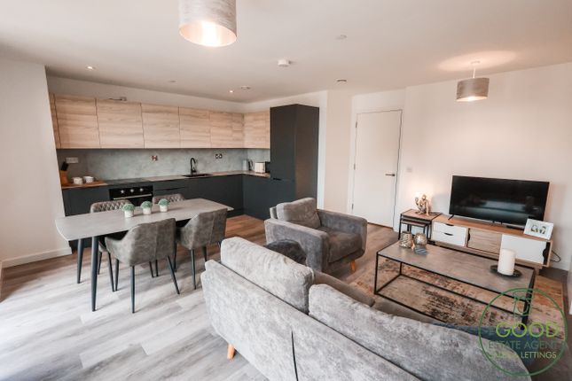 3 bed flat