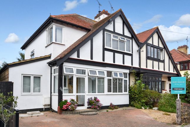 St. Andrews Road, Shoeburyness... 3 bed semi