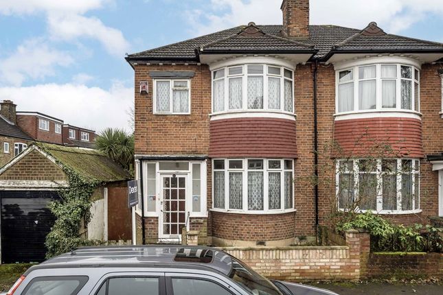 Rockhampton Road, London SE27 3 bed house for sale