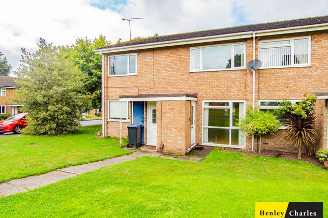 2 bedroom ground floor maisonette for sale