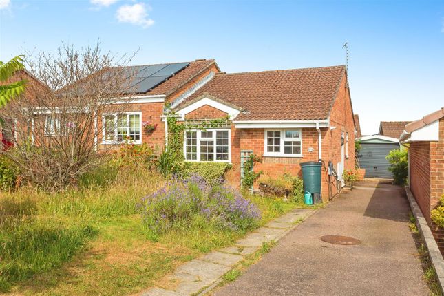 2 bedroom semi-detached bungalow for sale
