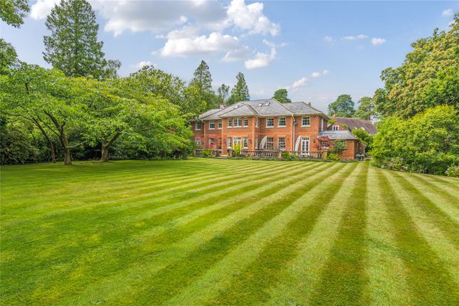 Tor Lane, Weybridge, KT13 5 bed detached house for sale