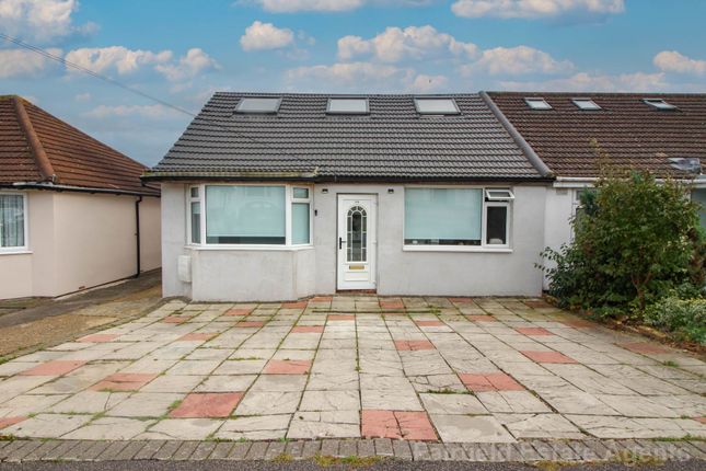 Penrose Avenue, Carpenders Park 3 bed semi