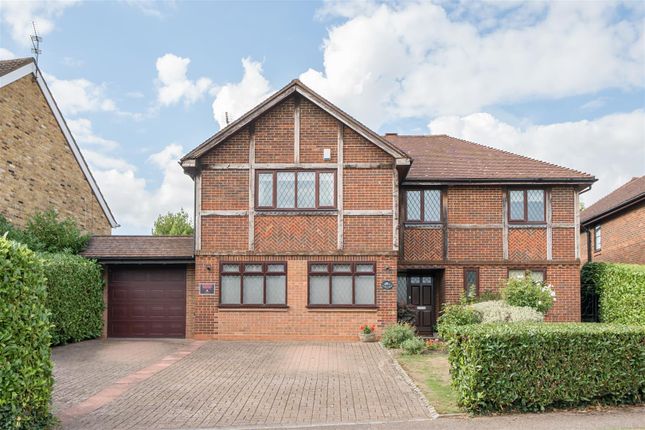 Greenbrook Avenue, Hadley Wood EN4 5 bed detached house for sale