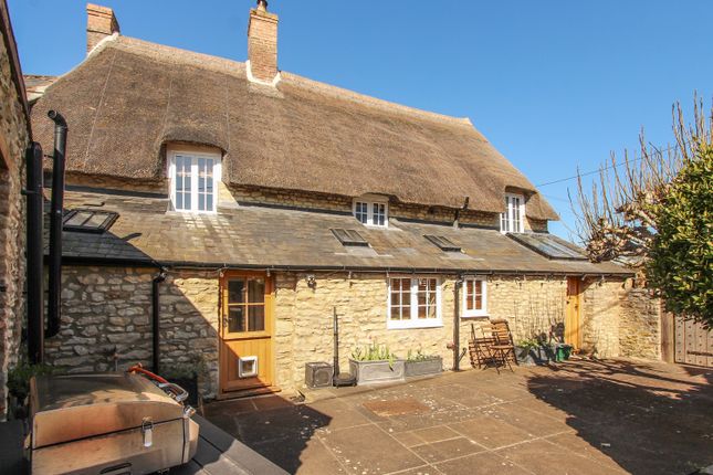 Pound Road, Thornford, Sherborne, Dorset 2 bed cottage for sale