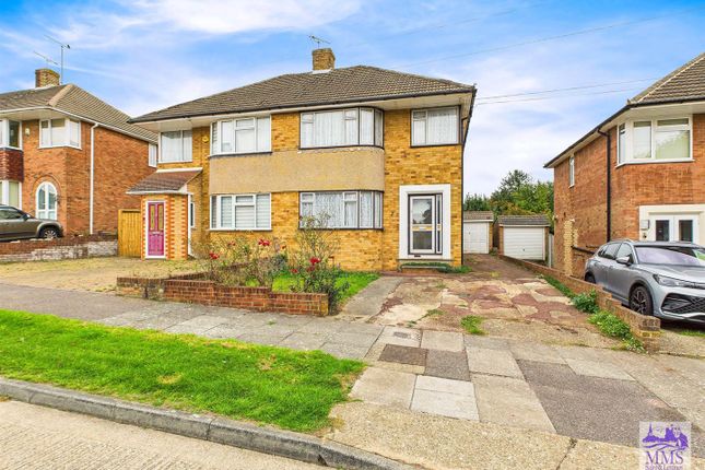 Cadnam Close, Strood, Rochester 3 bed semi