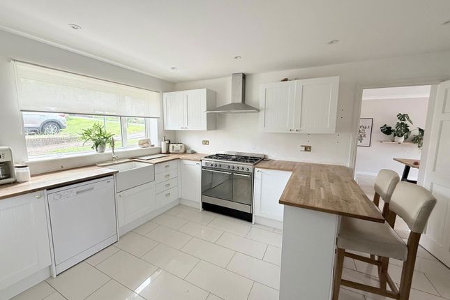 Bennett Way, Dartford DA2 4 bed end of terrace house for sale