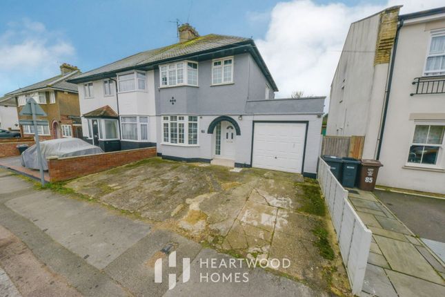 Kings Road, London Colney, St.... 3 bed semi