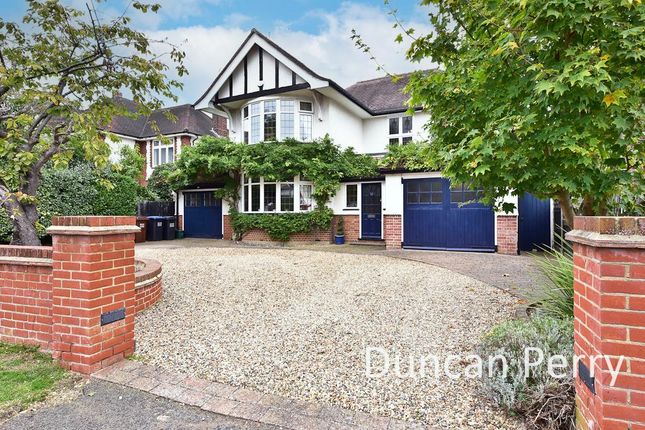 Holloways Lane, Welham Green AL9 4 bed detached house for sale