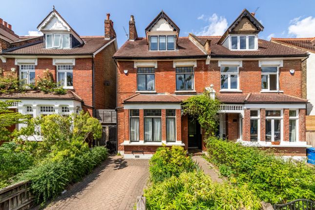 6 bedroom semi-detached house for sale