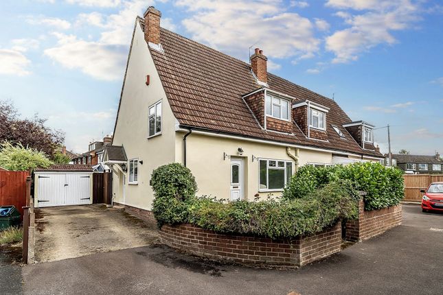 2 bedroom semi-detached house for sale