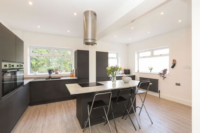 Station Road, Sheffield S21 3 bed semi