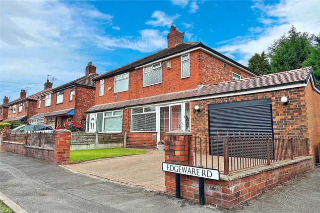 Edgeware Road, Chadderton, Oldham... 3 bed semi