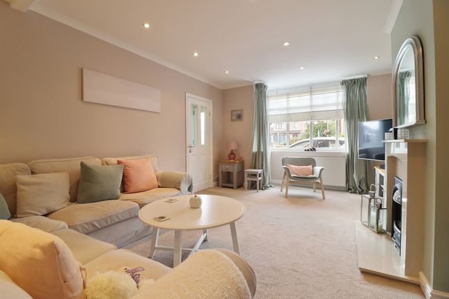 Swinston Hill Road, Dinnington... 3 bed semi
