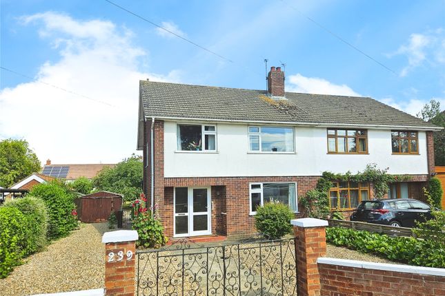 Norwich Road, Wymondham, Norfolk, NR18 3 bed semi