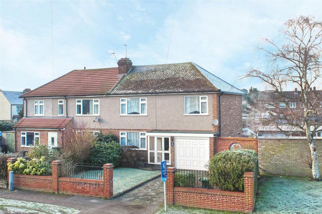 Cheshunt Wash, Cheshunt, EN8 3 bed semi