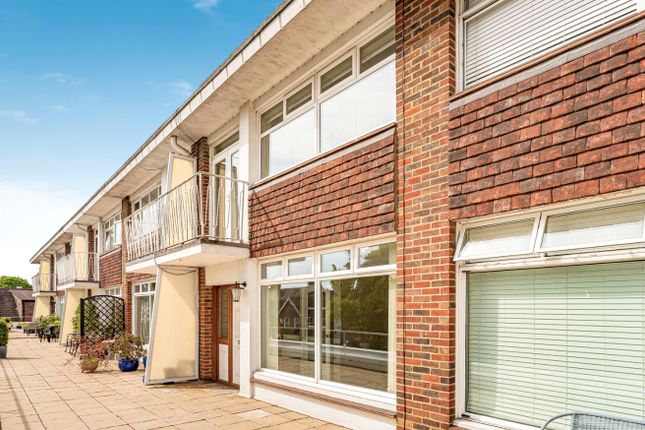 Harpenden AL5 2 bed flat for sale
