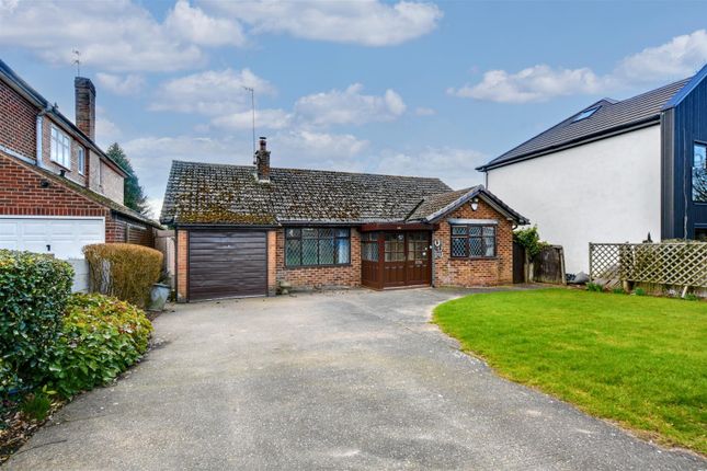 Mansfield Road, Redhill, Nottingham 3 bed detached bungalow for sale