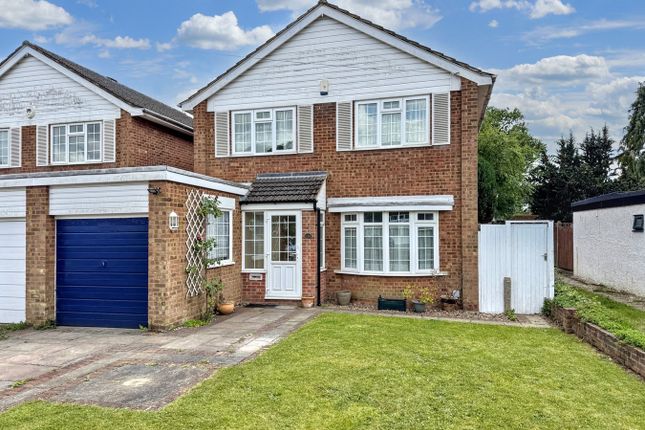 4 bedroom link detached house for sale