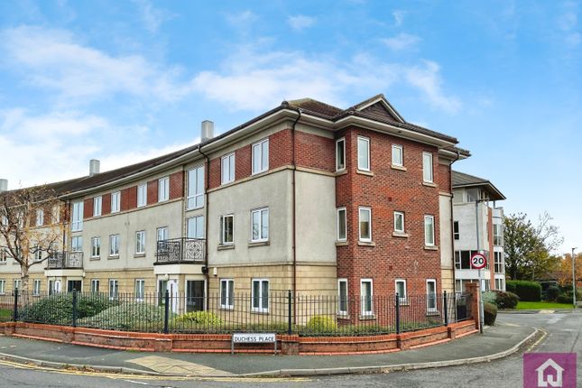 Duchess Place, Chester, Cheshire, CH2 2 bed flat for sale