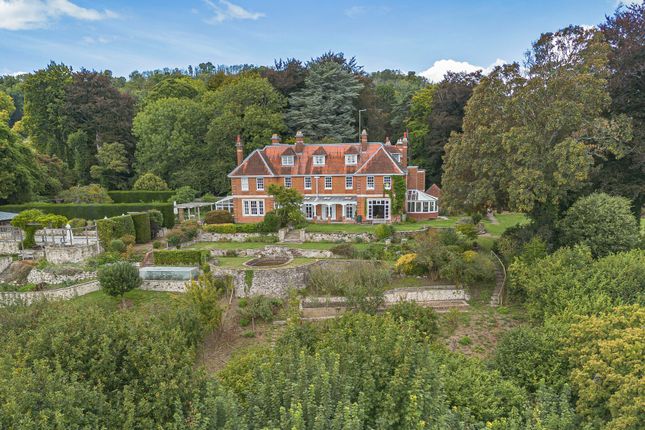 Petersfield GU32 7 bed villa for sale