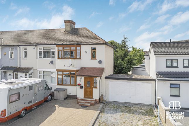 Upper Rainham Road, Hornchurch 3 bed end of terrace house for sale