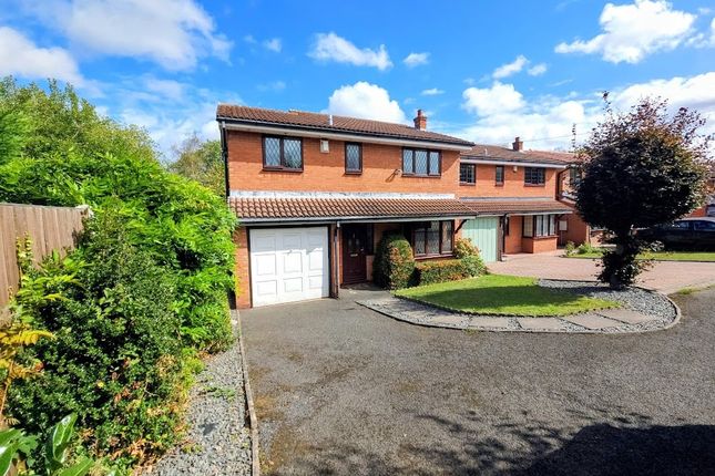 Whitworth Drive, West Bromwich, B71 4 bed detached house for sale